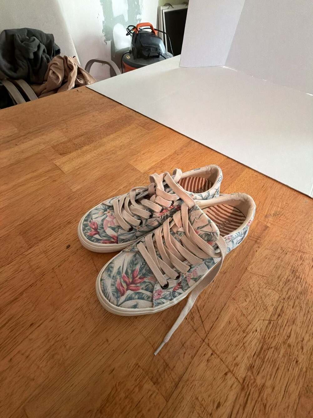 Taos Plim Soul Floral Tropical Canvas Sneakers